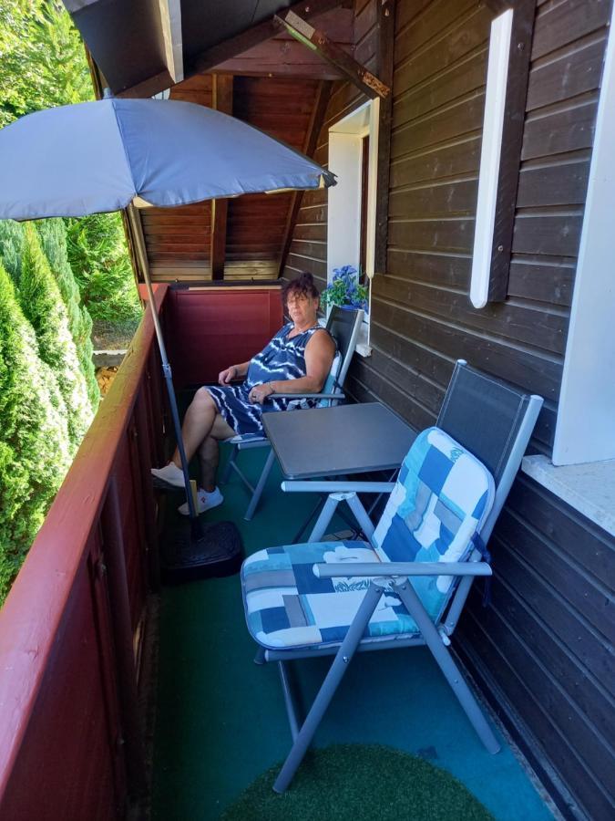 Monteurwohnung Aroba Fehrenbach Exterior foto