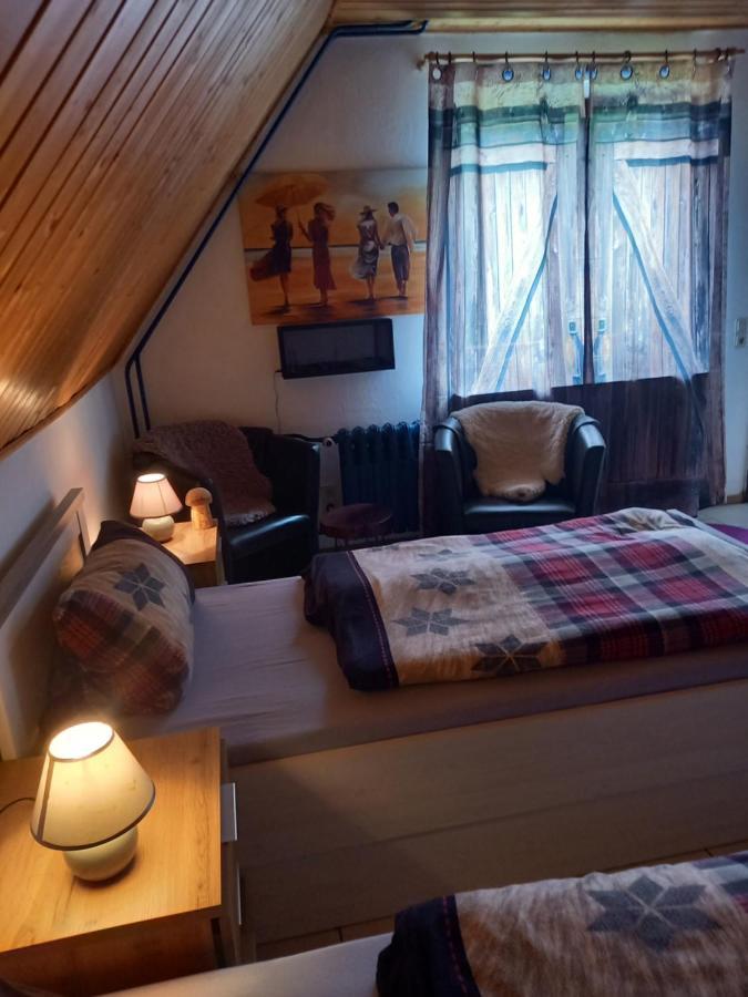 Monteurwohnung Aroba Fehrenbach Exterior foto